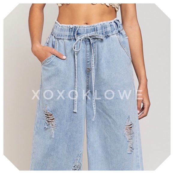 POL 90’s Distressed Drawstring Waist Denim Jeans - Picture 5 of 15